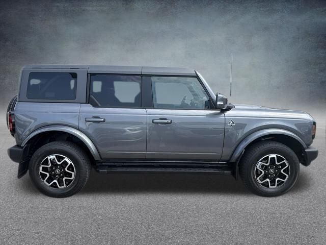 2022 Ford Bronco Outer Banks AWD W/ HEATED SEATS