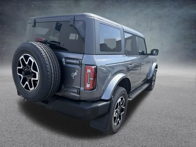 2022 Ford Bronco Outer Banks AWD W/ HEATED SEATS