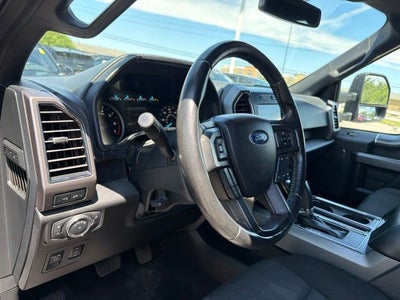 2019 Ford F-150 XLT 4WD CLEAN CARFAX!