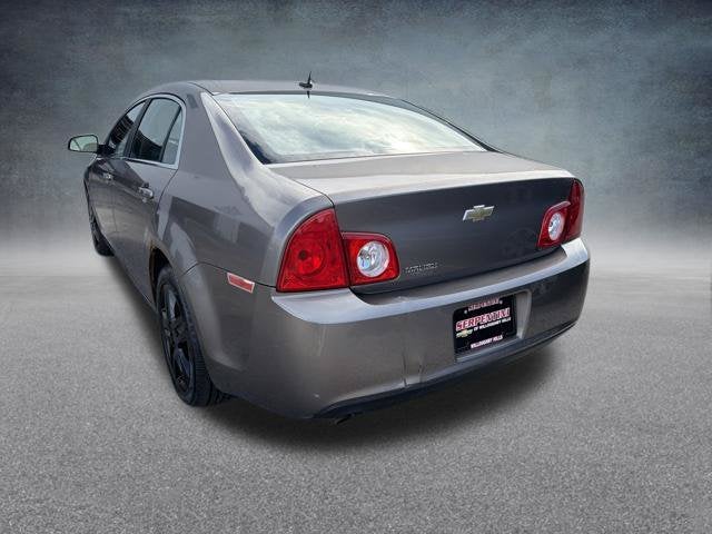 2011 Chevrolet Malibu LS 1LS