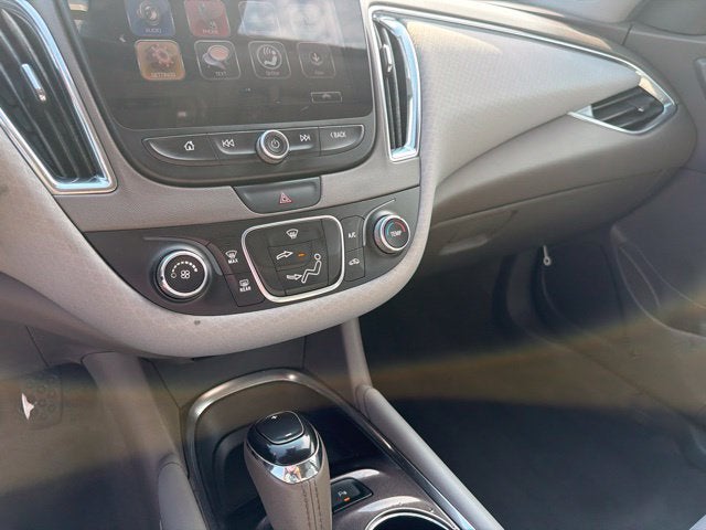 2017 Chevrolet Malibu LT 1LT