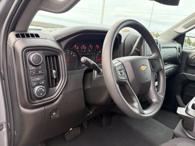 2025 Chevrolet Silverado 1500 Custom 4WD