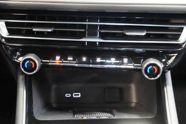 2027 Chevrolet Traverse LT 2LT