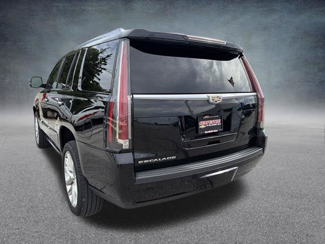 2017 Cadillac Escalade Premium Luxury W/ SUNROOF