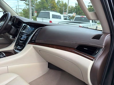 2017 Cadillac Escalade Premium Luxury W/ SUNROOF
