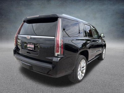2017 Cadillac Escalade Premium Luxury W/ SUNROOF