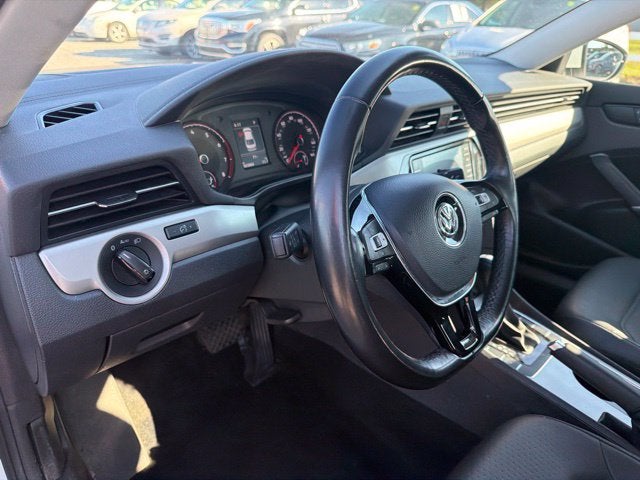 2020 Volkswagen Passat 2.0T SE