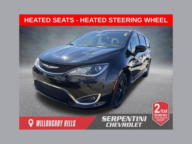 2020 Chrysler Pacifica Touring L 8 PASSENGER SEATING