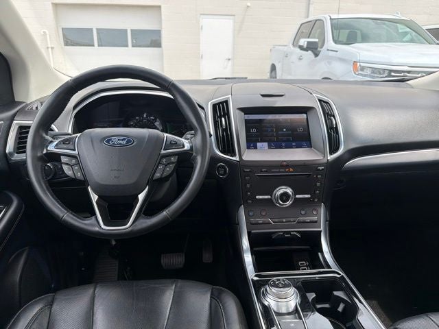 2019 Ford Edge Titanium AWD W/ SUNROOF & NAV
