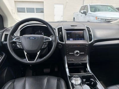 2019 Ford Edge Titanium AWD W/ SUNROOF & NAV