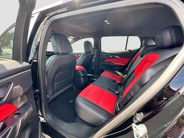 2025 Chevrolet Equinox EV RS - Photo 27