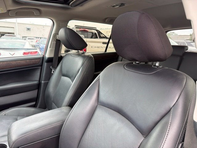 2016 Subaru Outback 2.5i Limited W/ SUNROOF