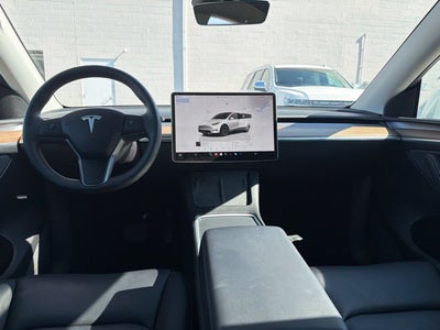 2024 Tesla Model Y Long Range