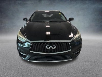 2017 INFINITI QX30 Premium