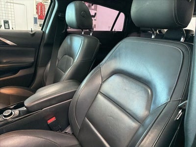 2017 INFINITI QX30 Premium