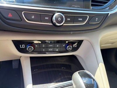 2018 Buick Regal TourX Essence AWD W/ SUNROOF & BOSE
