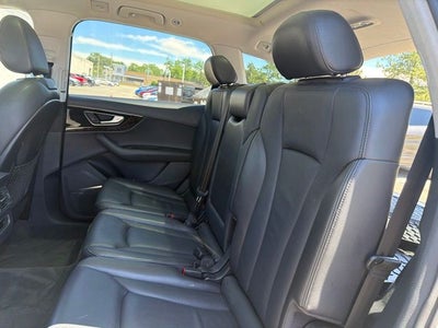 2018 Audi Q7 3.0T Premium Plus quattro W/ SUNROOF, BOSE & NAV