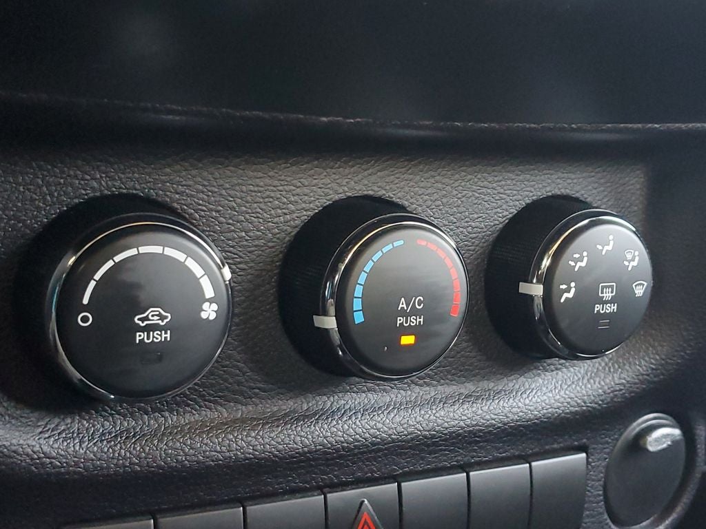 2015 Jeep Wrangler Unlimited Sport 4WD