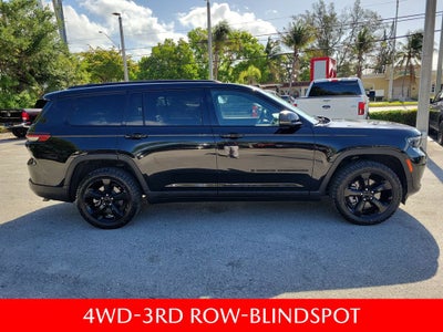 2023 Jeep Grand Cherokee L Altitude 4WD