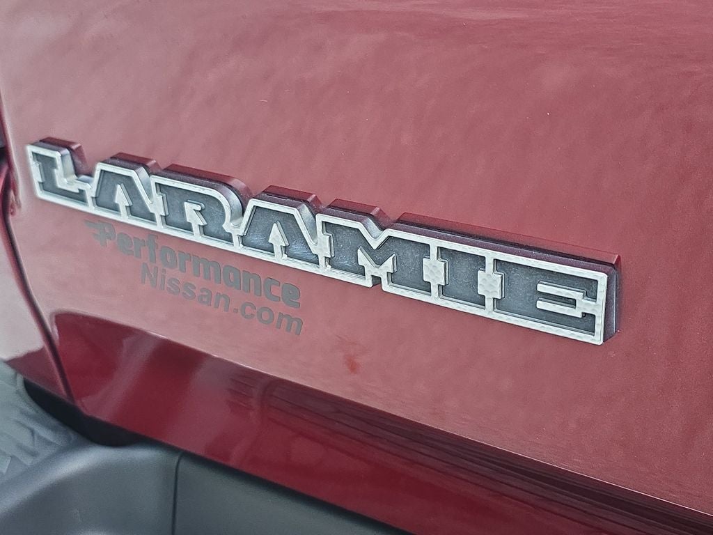 2022 RAM 1500 Laramie 4WD LIFTED