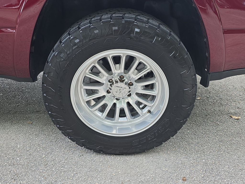 2022 RAM 1500 Laramie 4WD LIFTED