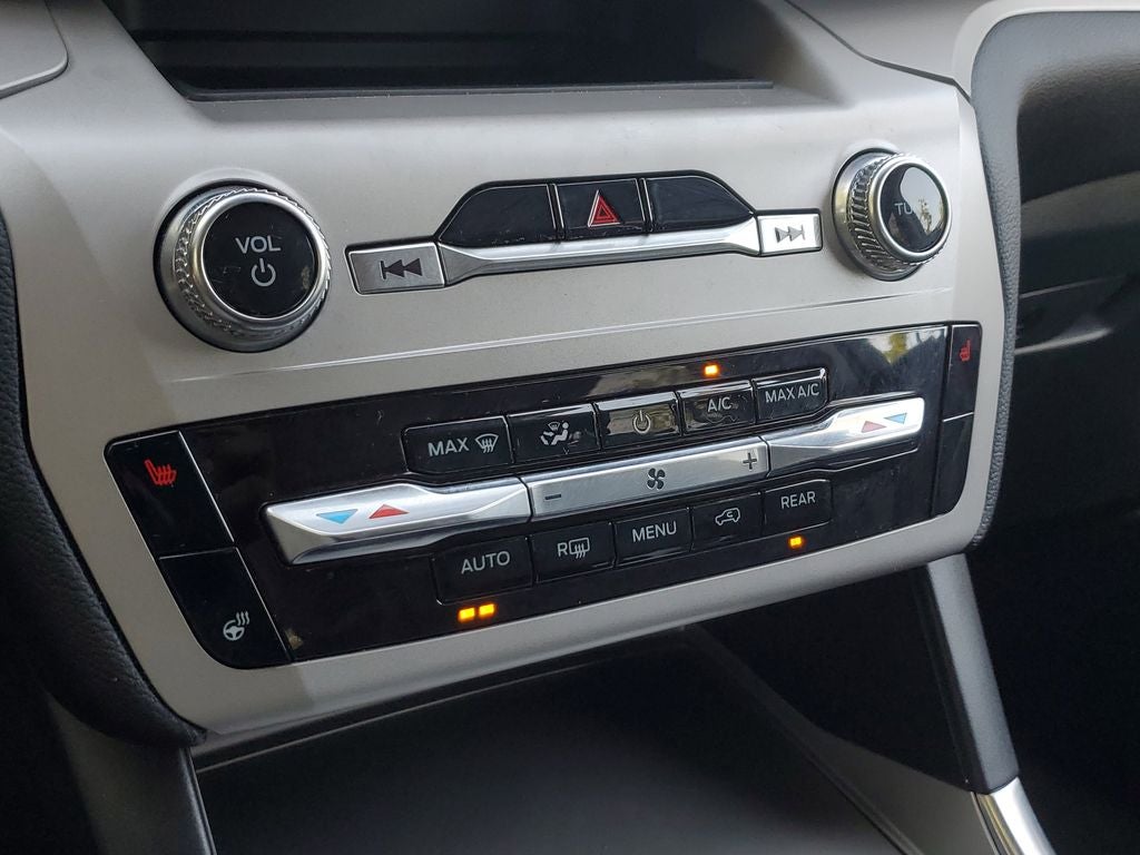 2024 Ford Explorer XLT 4WD