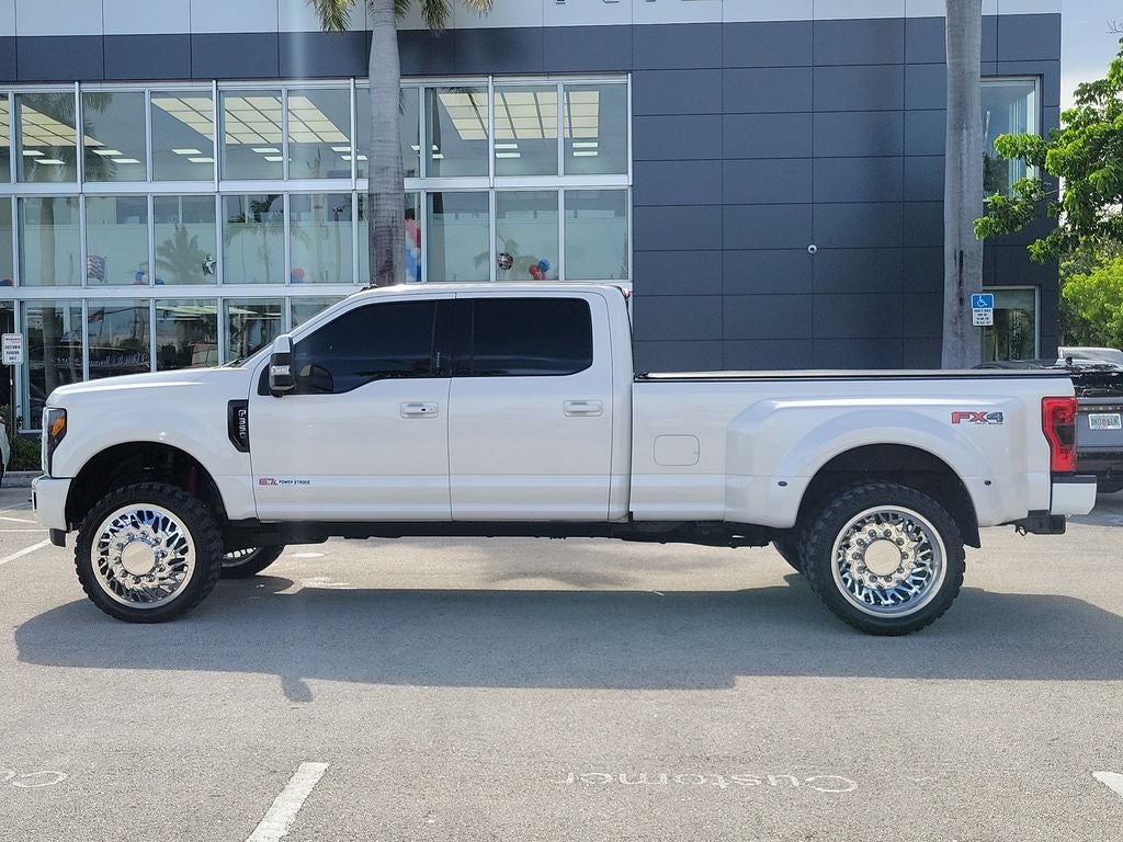2017 Ford F-350SD Lariat DUALLY 4X4