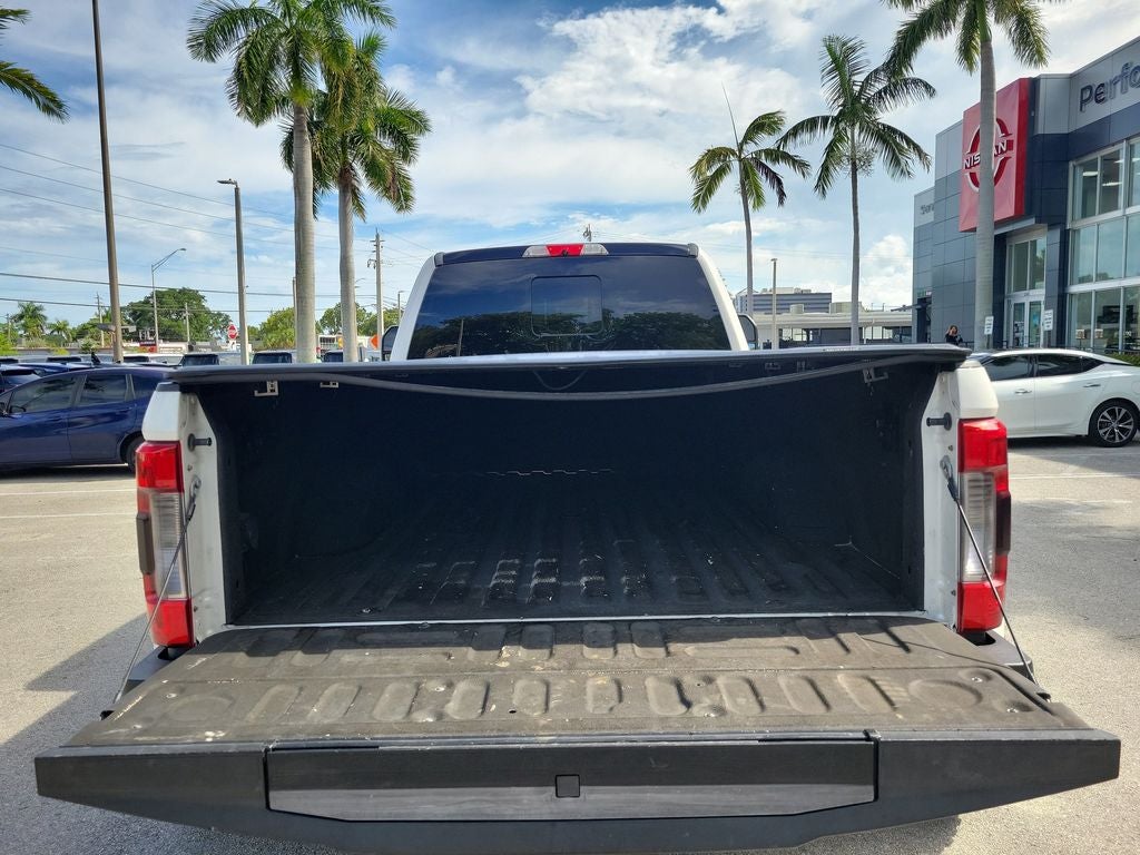2017 Ford F-350SD Lariat DUALLY 4X4