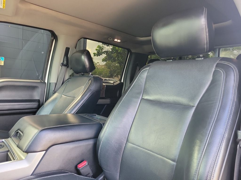 2017 Ford F-350SD Lariat DUALLY 4X4