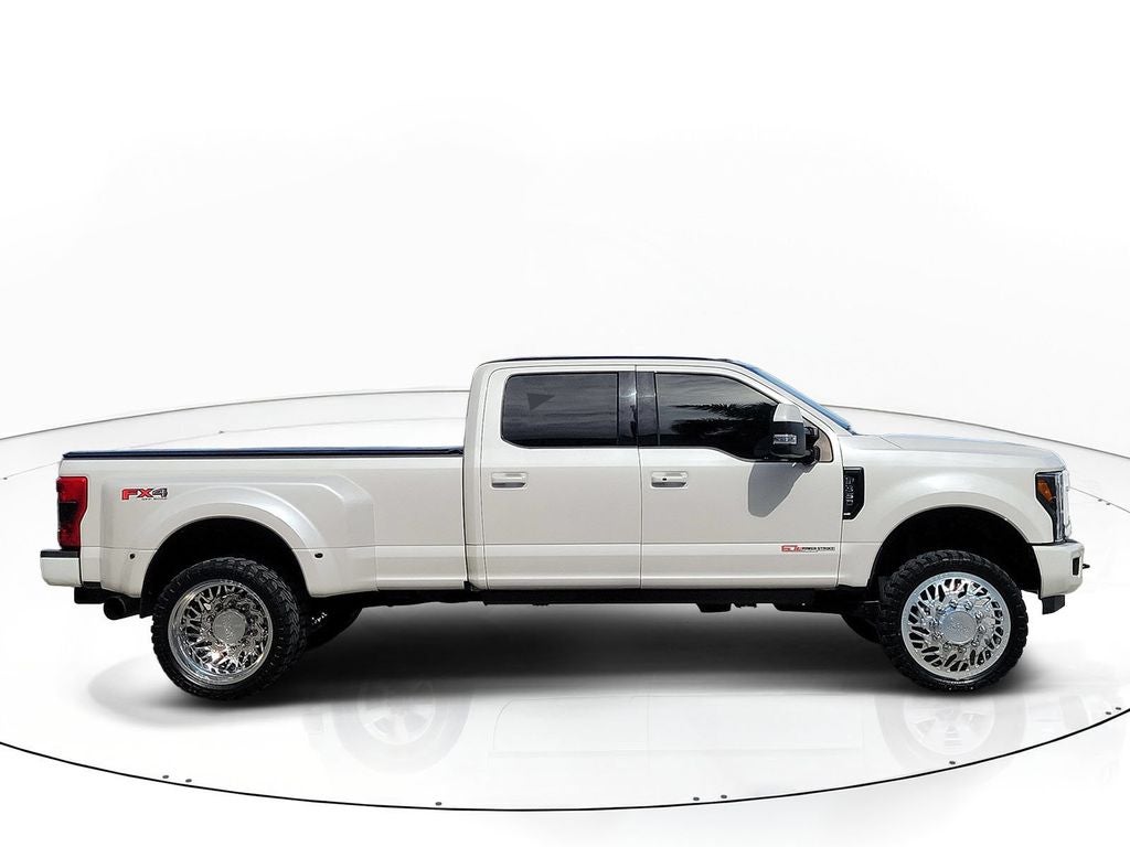 2017 Ford F-350SD Lariat DUALLY 4X4