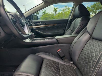 2017 Nissan Maxima Platinum