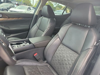 2017 Nissan Maxima Platinum