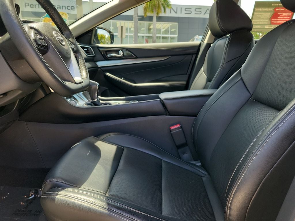 2023 Nissan Maxima SV