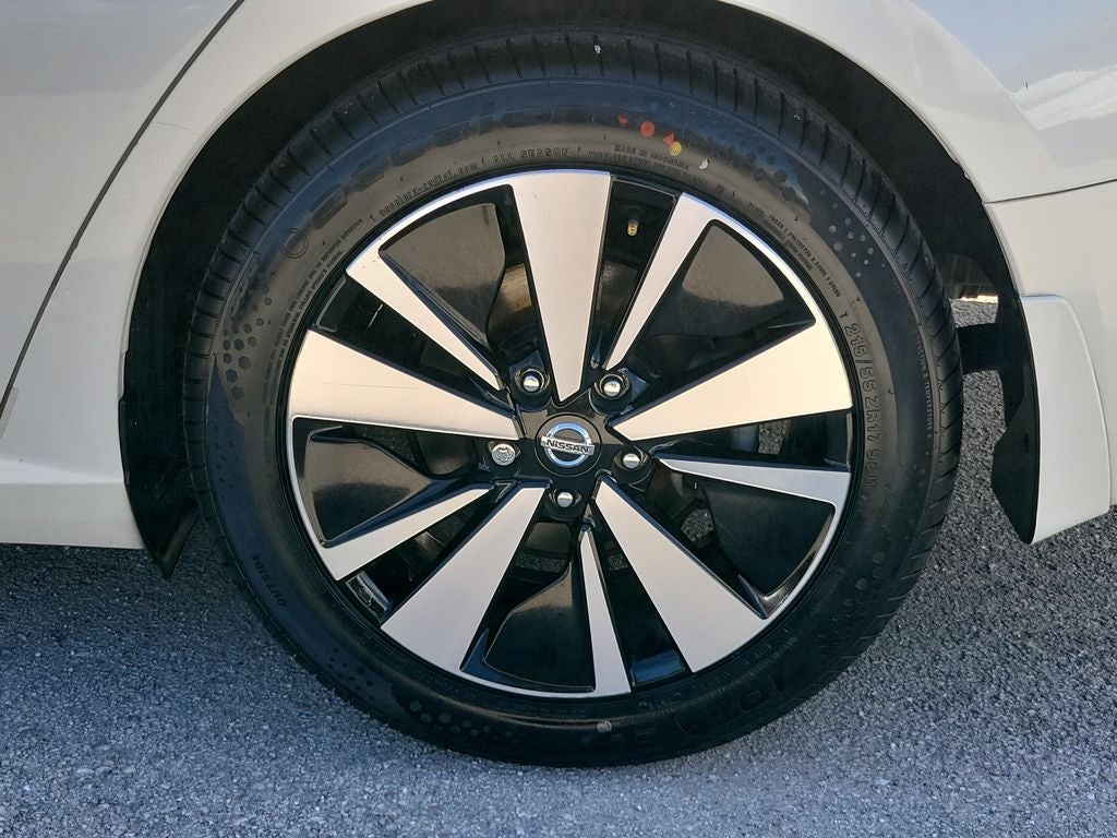 2019 Nissan Altima 2.5 SV Sunroof