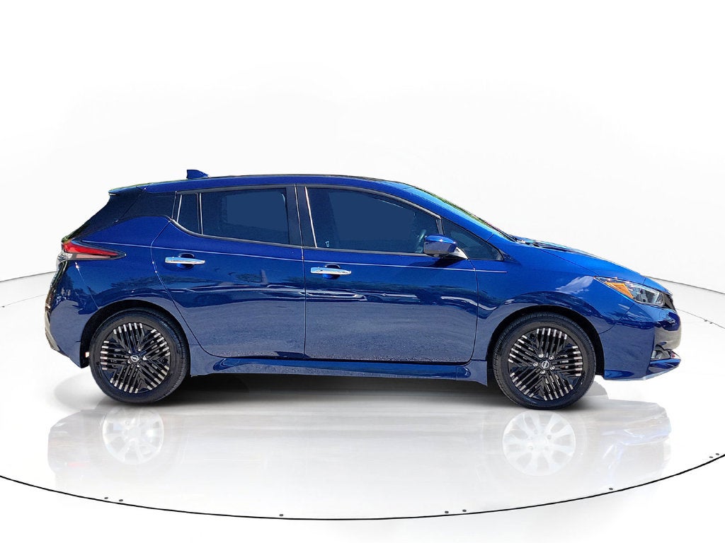 2023 Nissan Leaf SV Plus