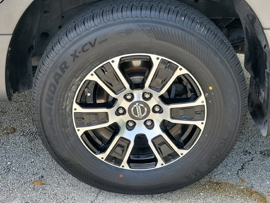 2021 Nissan Titan SV w/Convenience Package