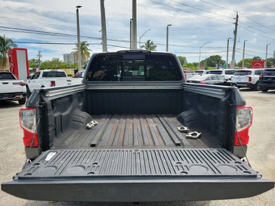 2021 Nissan Titan SV w/Convenience Package