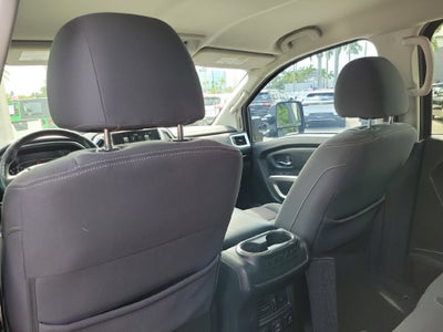 2021 Nissan Titan SV w/Convenience Package
