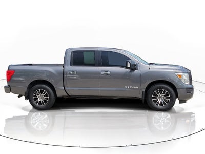 2021 Nissan Titan SV w/Convenience Package