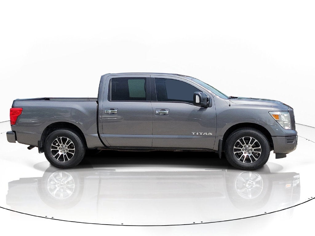 2021 Nissan Titan SV w/Convenience Package