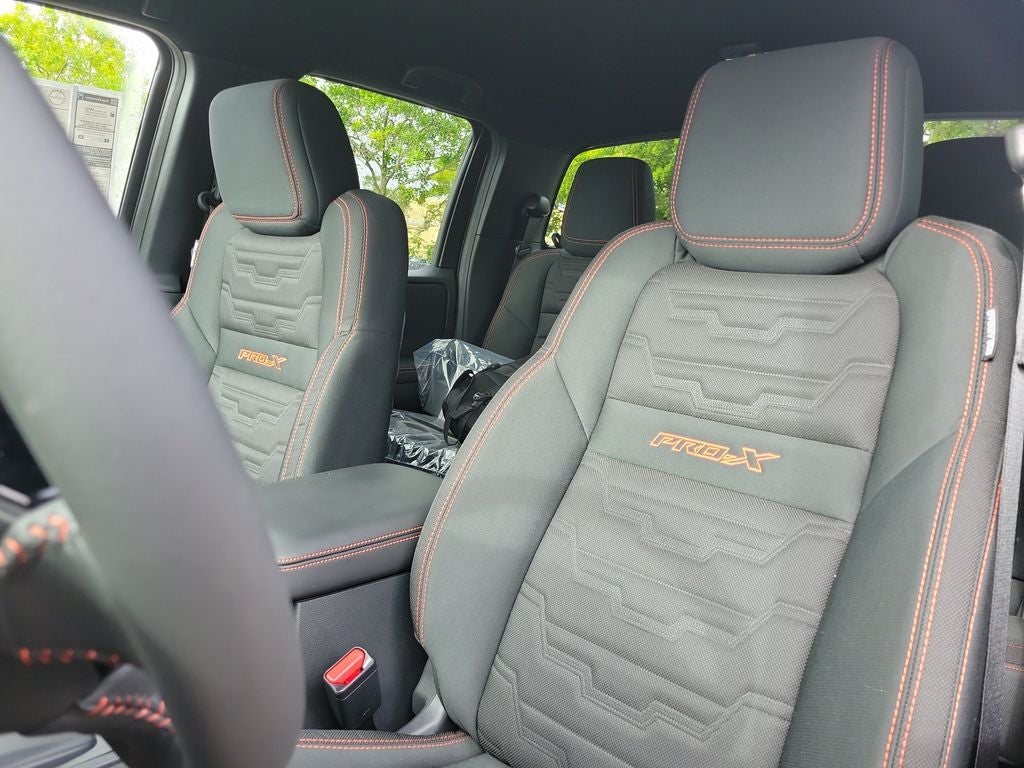 2026 Nissan Frontier PRO-X CONVENIENCE
