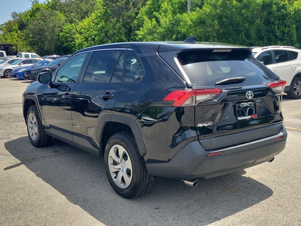 2022 Toyota RAV4 LE
