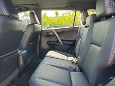 2017 Toyota RAV4 SE