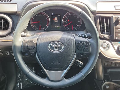 2017 Toyota RAV4 SE
