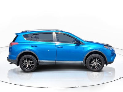 2017 Toyota RAV4 SE