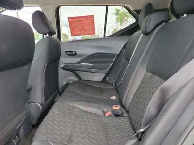 2022 Nissan Kicks S