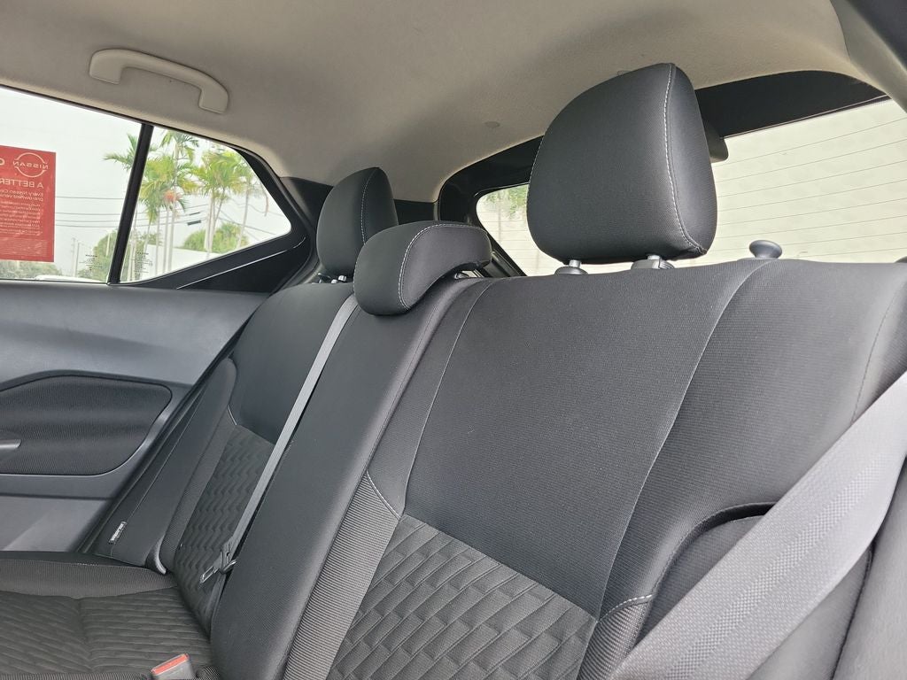2022 Nissan Kicks S