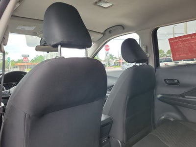 2022 Nissan Kicks S