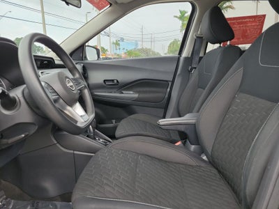 2022 Nissan Kicks S