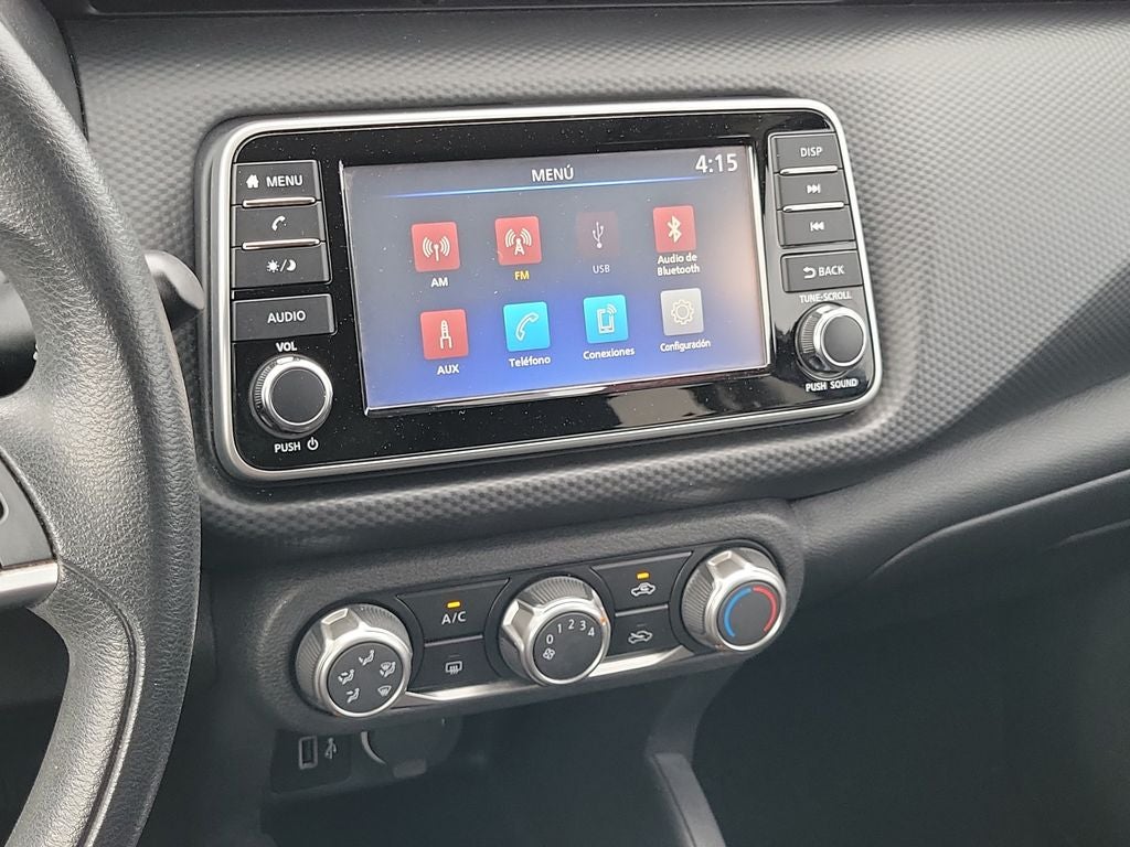 2022 Nissan Kicks S